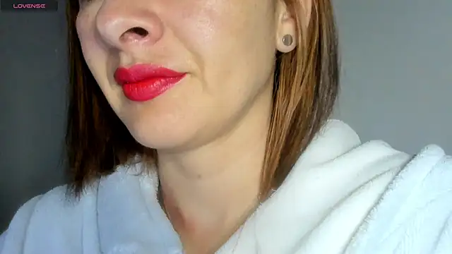 queen fetish online show from March 24, 2026, 9:36 am