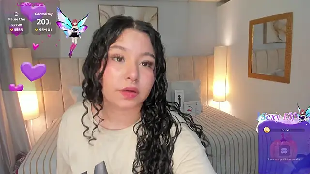 Atenea cuteee online show from January 11, 2025, 2:20 am