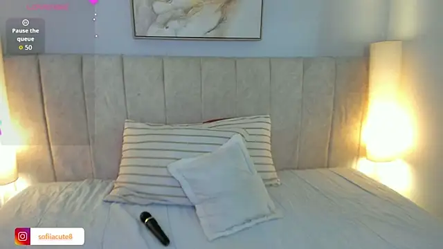 Atenea cuteee online show from January 7, 2026, 2:14 am