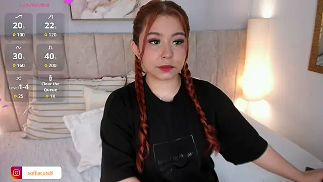 Atenea cuteee online show from January 13, 2026, 7:19 pm