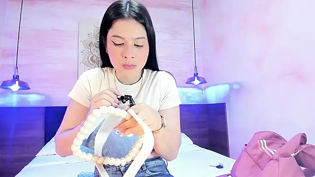 AnneDixie online show from January 13, 2026, 3:12 am