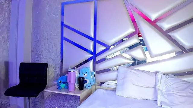 Miia002 online show from October 29, 2025, 4:37 am