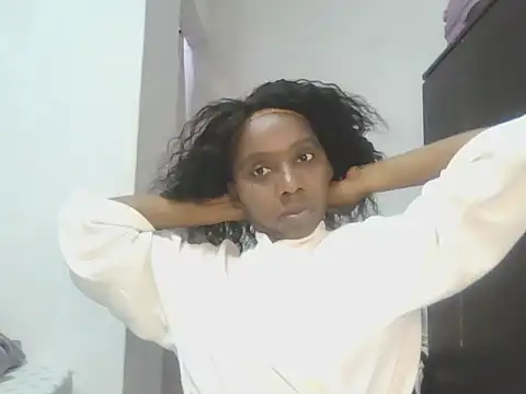 Sexxybella27 online show from November 3, 2025, 7:04 pm