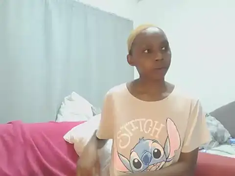 Sexxybella27 online show from February 5, 2026, 8:35 pm