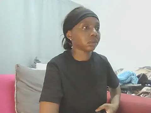 Sexxybella27 online show from April 16, 2026, 7:47 pm