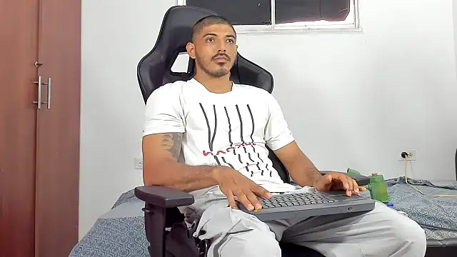 joris vo online show from December 4, 2024, 3:21 pm