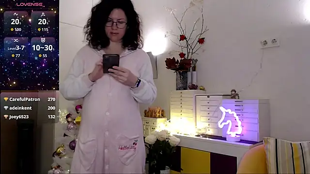 Snapshot of vaders_daughter chatting on December 16, 2025, 5:23 am vaders daughter online show from December 16, 2025, 5:23 am