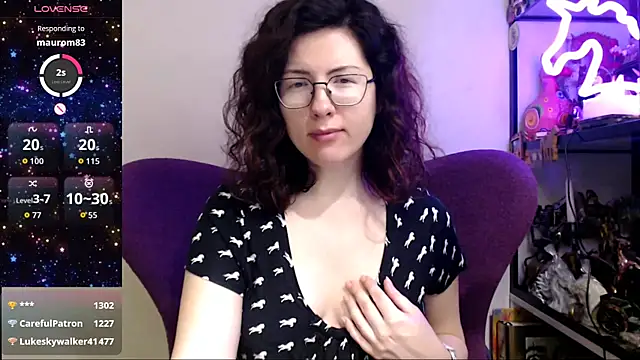 Snapshot of vaders_daughter chatting on December 20, 2025, 4:14 pm vaders daughter online show from December 20, 2025, 4:14 pm