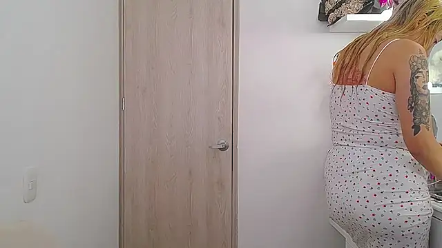 Barbie girl 69 online show from April 1, 2026, 5:32 pm