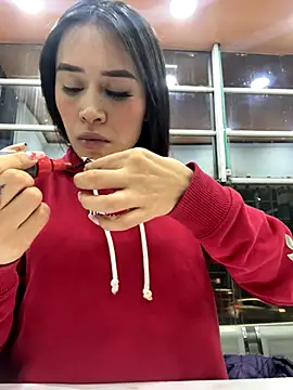 Kim ev online show from October 15, 2025, 3:17 am