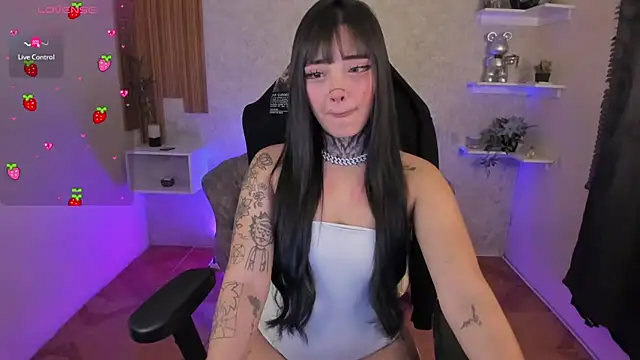 Snapshot of mia_catt05 chatting on February 9, 2025, 8:11 am mia catt05 online show from February 9, 2025, 8:11 am