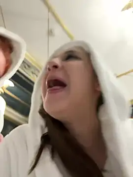 RollingGirls online show from February 14, 2025, 8:10 am