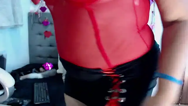 Snapshot of ChristinMooree chatting on May 28, 2026, 3:09 pm ChristinMooree online show from May 28, 2026, 3:09 pm