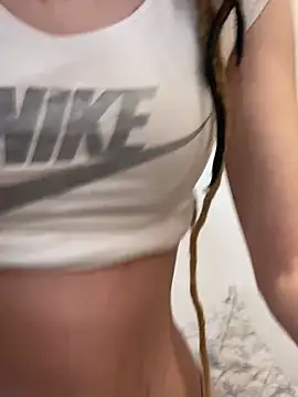 Elisa Happylegs online show from February 7, 2025, 10:29 am