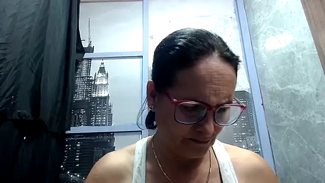 Nastylatinaxxx online show from December 17, 2025, 11:11 pm