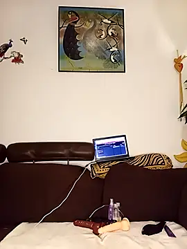 Snapshot of The-Peach-Flexer chatting on February 11, 2026, 9:53 pm The-Peach-Flexer online show from February 11, 2026, 9:53 pm