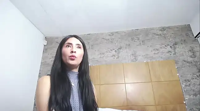 JainaRogers online show from March 5, 2025, 5:29 pm