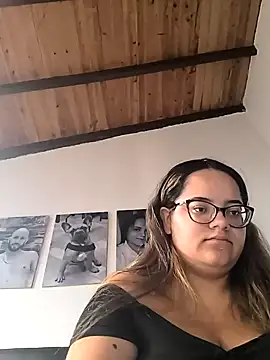 Snapshot of RachellGraham chatting on January 29, 2025, 1:38 pm RachellGraham online show from January 29, 2025, 1:38 pm