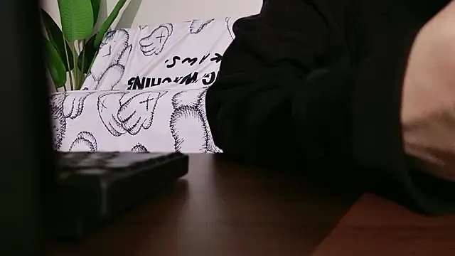 Snapshot of POCARI_SWEAT chatting on March 3, 2026, 5:24 am POCARI SWEAT online show from March 3, 2026, 5:24 am