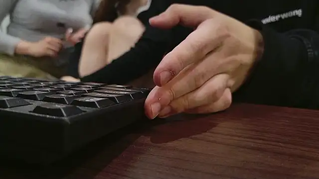 Snapshot of POCARI_SWEAT chatting on March 12, 2026, 7:58 am POCARI SWEAT online show from March 12, 2026, 7:58 am