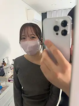 Snapshot of POCARI_SWEAT chatting on April 7, 2026, 2:50 pm POCARI SWEAT online show from April 7, 2026, 2:50 pm