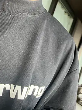 Snapshot of POCARI_SWEAT chatting on April 9, 2026, 1:16 am POCARI SWEAT online show from April 9, 2026, 1:16 am