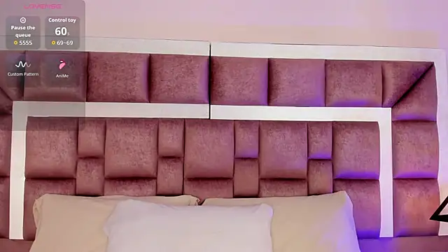 Snapshot of AnnieNasty chatting on February 4, 2026, 12:22 pm AnnieNasty online show from February 4, 2026, 12:22 pm