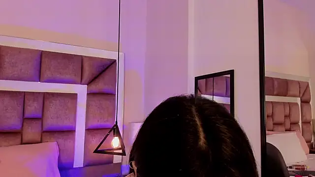 Snapshot of AnnieNasty chatting on February 9, 2026, 12:31 pm AnnieNasty online show from February 9, 2026, 12:31 pm