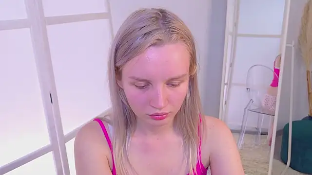 Snapshot of Beatrica_Klein chatting on September 16, 2025, 4:08 pm Beatrica Klein online show from September 16, 2025, 4:08 pm