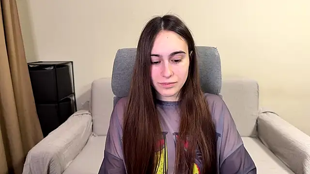 AliceKolltt online show from April 1, 2026, 7:11 pm