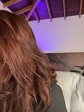 EmaSaenz online show from March 19, 2025, 1:10 am