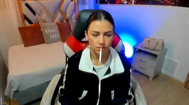 Snapshot of Kendall_Sophy chatting on December 9, 2024, 7:39 pm Kendall Sophy online show from December 9, 2024, 7:39 pm