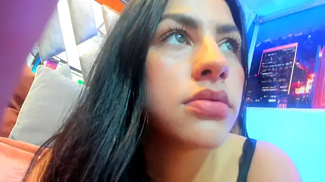 Snapshot of Kendall_Sophy chatting on January 20, 2025, 11:10 pm Kendall Sophy online show from January 20, 2025, 11:10 pm