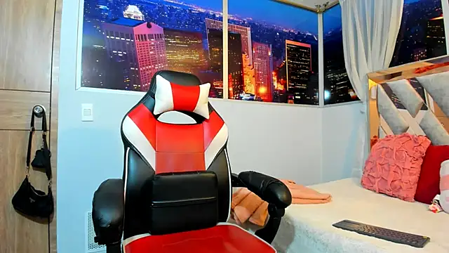 Snapshot of Kendall_Sophy chatting on March 11, 2025, 8:20 pm Kendall Sophy online show from March 11, 2025, 8:20 pm