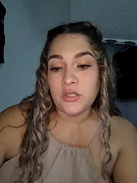 Sara smiiith211 online show from March 13, 2026, 3:24 am