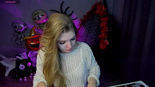 lily williamss online show from October 25, 2025, 12:29 am