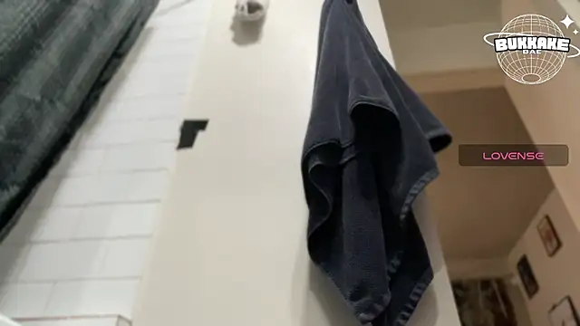 Snapshot of bukkakebae1 chatting on December 23, 2024, 10:21 am bukkakebae1 online show from December 23, 2024, 10:21 am