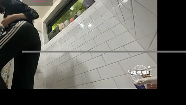 Snapshot of bukkakebae1 chatting on February 19, 2025, 10:31 pm bukkakebae1 online show from February 19, 2025, 10:31 pm