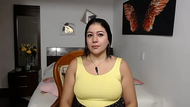 EmilyPeytonn online show from March 19, 2025, 10:33 am