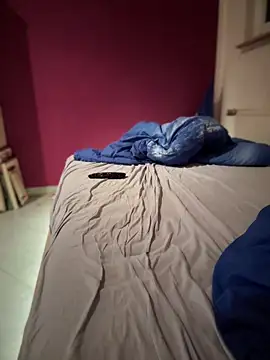 Snapshot of Bennyben8604 chatting on February 11, 2025, 9:35 pm Bennyben8604 online show from February 11, 2025, 9:35 pm