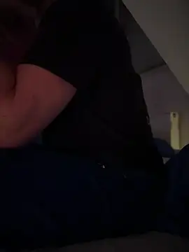 Snapshot of Bennyben8604 chatting on February 27, 2025, 7:47 pm Bennyben8604 online show from February 27, 2025, 7:47 pm