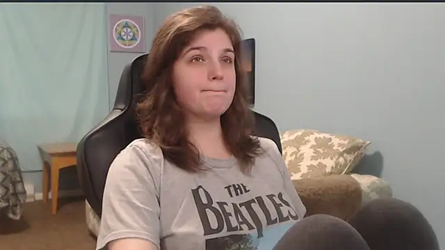 TreeJeanne online show from December 29, 2024, 11:08 pm