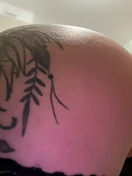 Snapshot of babyyboomm chatting on February 17, 2025, 11:20 pm babyyboomm online show from February 17, 2025, 11:20 pm