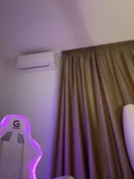 Snapshot of babyyboomm chatting on November 23, 2025, 1:49 am babyyboomm online show from November 23, 2025, 1:49 am