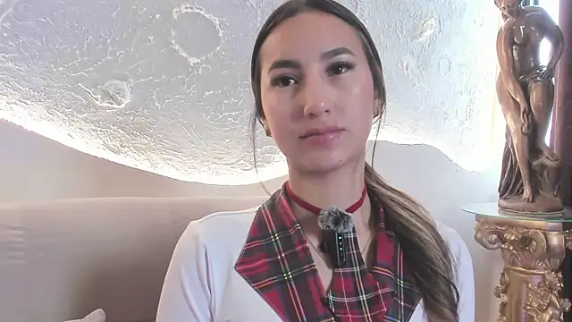 Snapshot of _Emma_Valka chatting on October 16, 2025, 1:12 pm  Emma Valka online show from October 16, 2025, 1:12 pm
