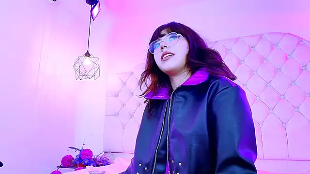 Snapshot of Purplee_Baby chatting on December 12, 2024, 11:03 pm Purplee Baby online show from December 12, 2024, 11:03 pm