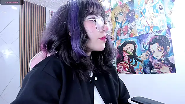 Snapshot of Purplee_Baby chatting on December 30, 2024, 2:31 am Purplee Baby online show from December 30, 2024, 2:31 am