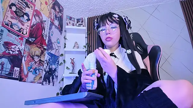 Snapshot of Purplee_Baby chatting on February 11, 2025, 11:12 pm Purplee Baby online show from February 11, 2025, 11:12 pm