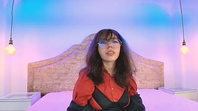 Snapshot of Purplee_Baby chatting on February 21, 2025, 7:21 pm Purplee Baby online show from February 21, 2025, 7:21 pm