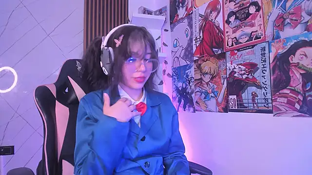 Snapshot of Purplee_Baby chatting on February 25, 2025, 7:47 pm Purplee Baby online show from February 25, 2025, 7:47 pm